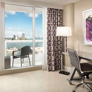 King Room Balcony & Bay View